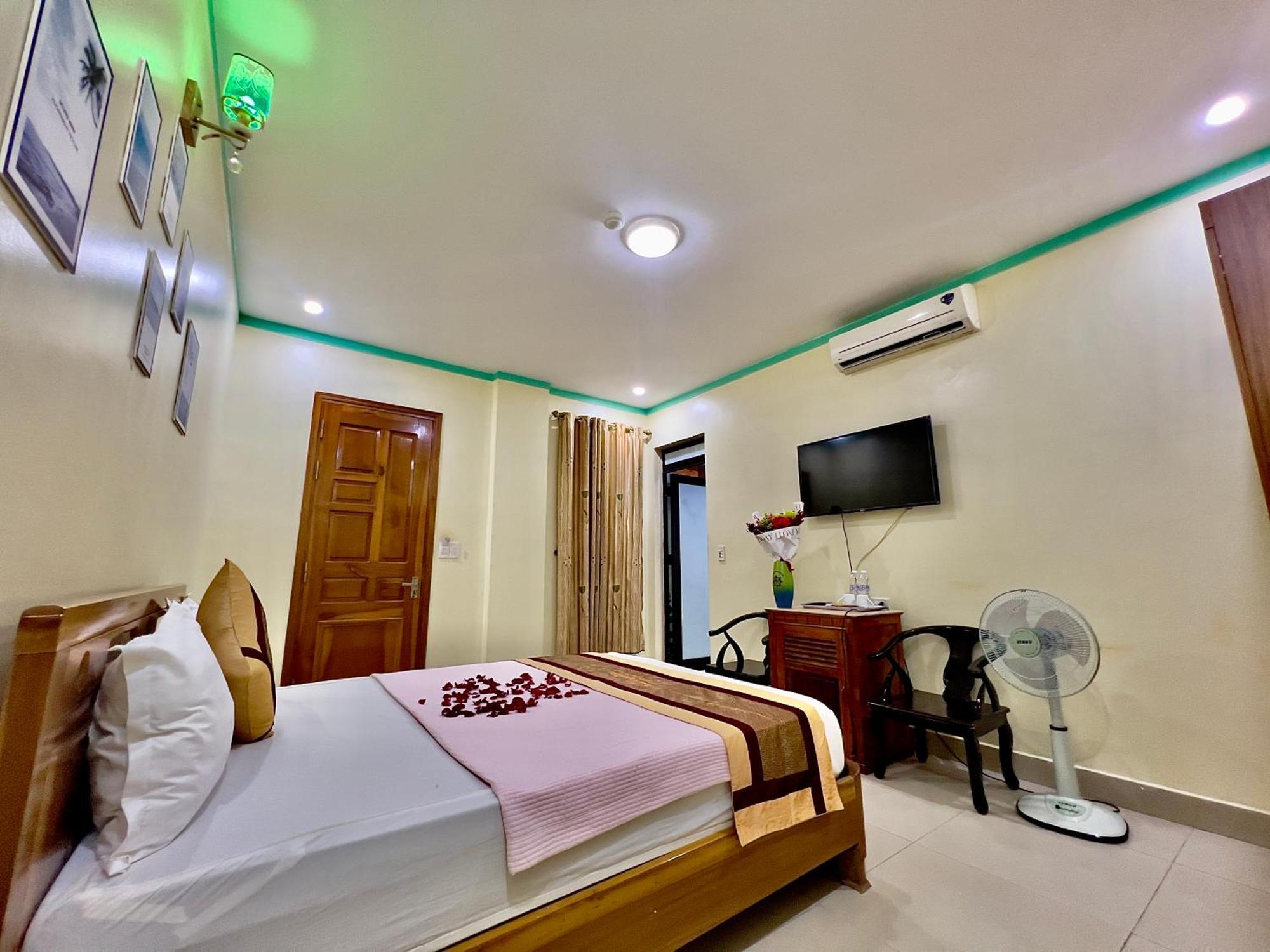 Dong Khe Sau Manh Vuong Hotel Catba מראה חיצוני תמונה