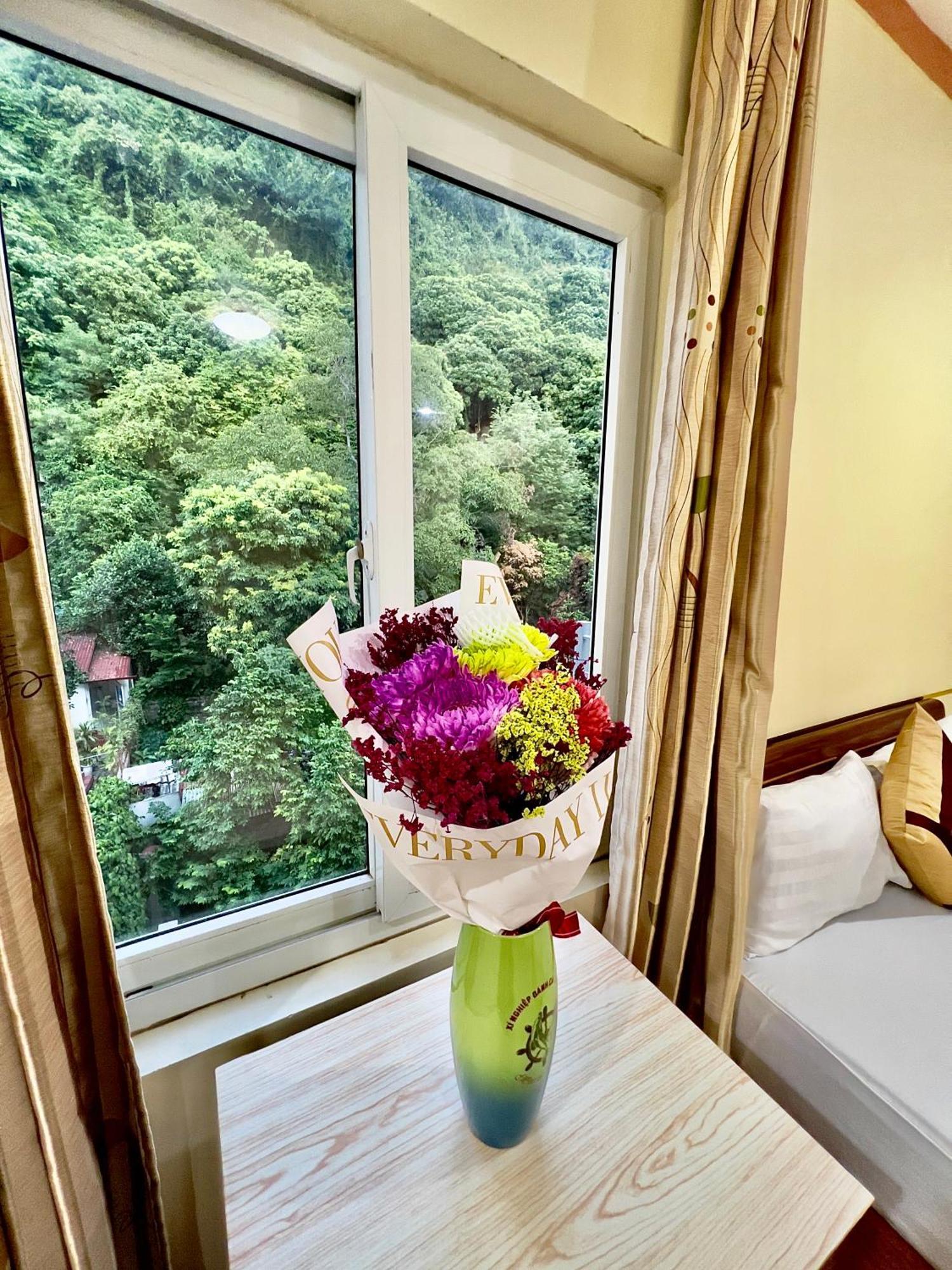 Dong Khe Sau Manh Vuong Hotel Catba מראה חיצוני תמונה
